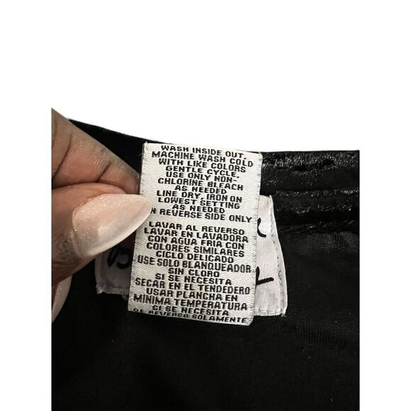 Madison & Berkeley Crushed Velvet Cropped Shirt Sz M Y2K Retro Edgy Goth Rock - Picture 5 of 7